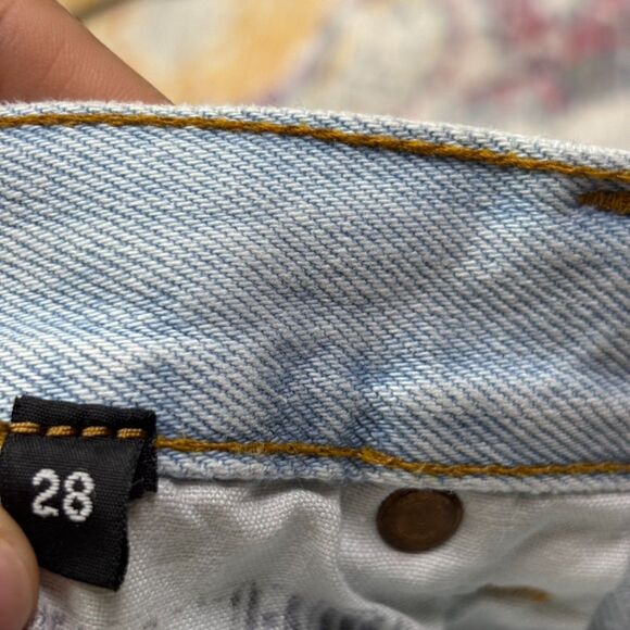 Levi's Vintage High Rise Cut Off Shorts - Picture 4 of 9